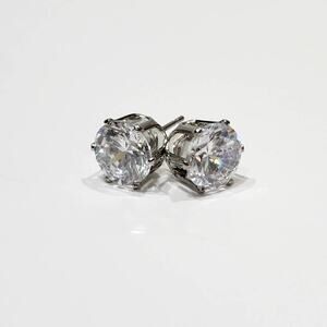 Beautiful Round Cut 4‎ CTW Brilliant Cubic Zirconia Stud Earrings